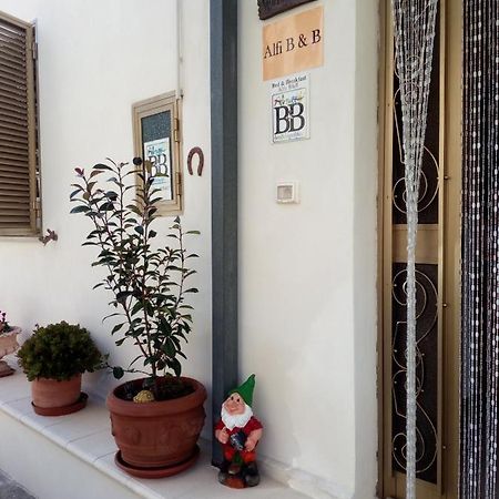 Bed and Breakfast Alfi BeB Le Torri Exterior foto